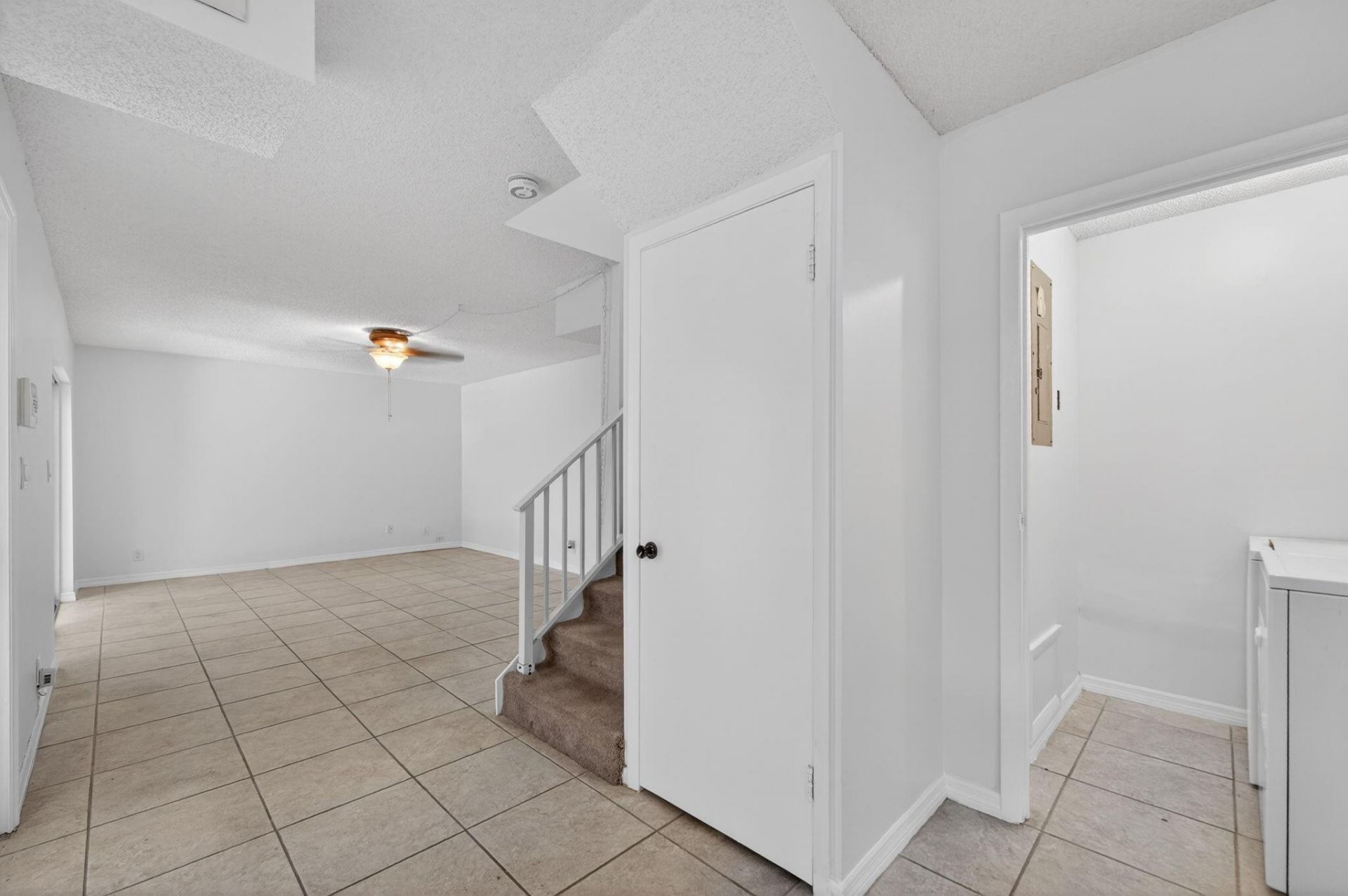 9110 SW 22nd Court, Unit D-4, Davie, FL 33324 Photo