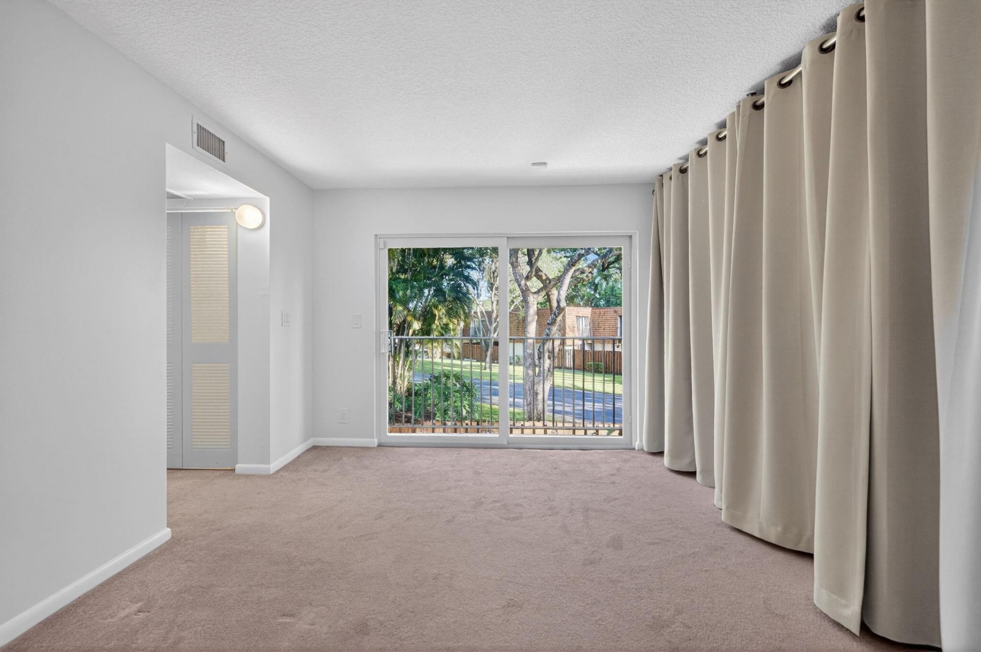 9110 SW 22nd Court, Unit D-4, Davie, FL 33324 Photo