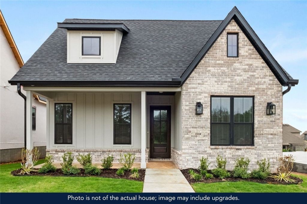 4018 W West Drive, Rogers, AR 72758 Main Photo