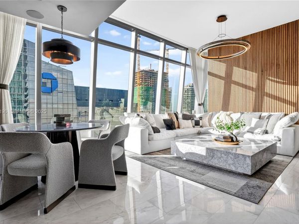 1451 Brickell Ave, Unit 4304, Miami, FL 33131