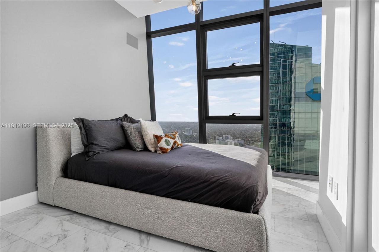 1451 Brickell Ave, Unit 4304, Miami, FL 33131 Photo