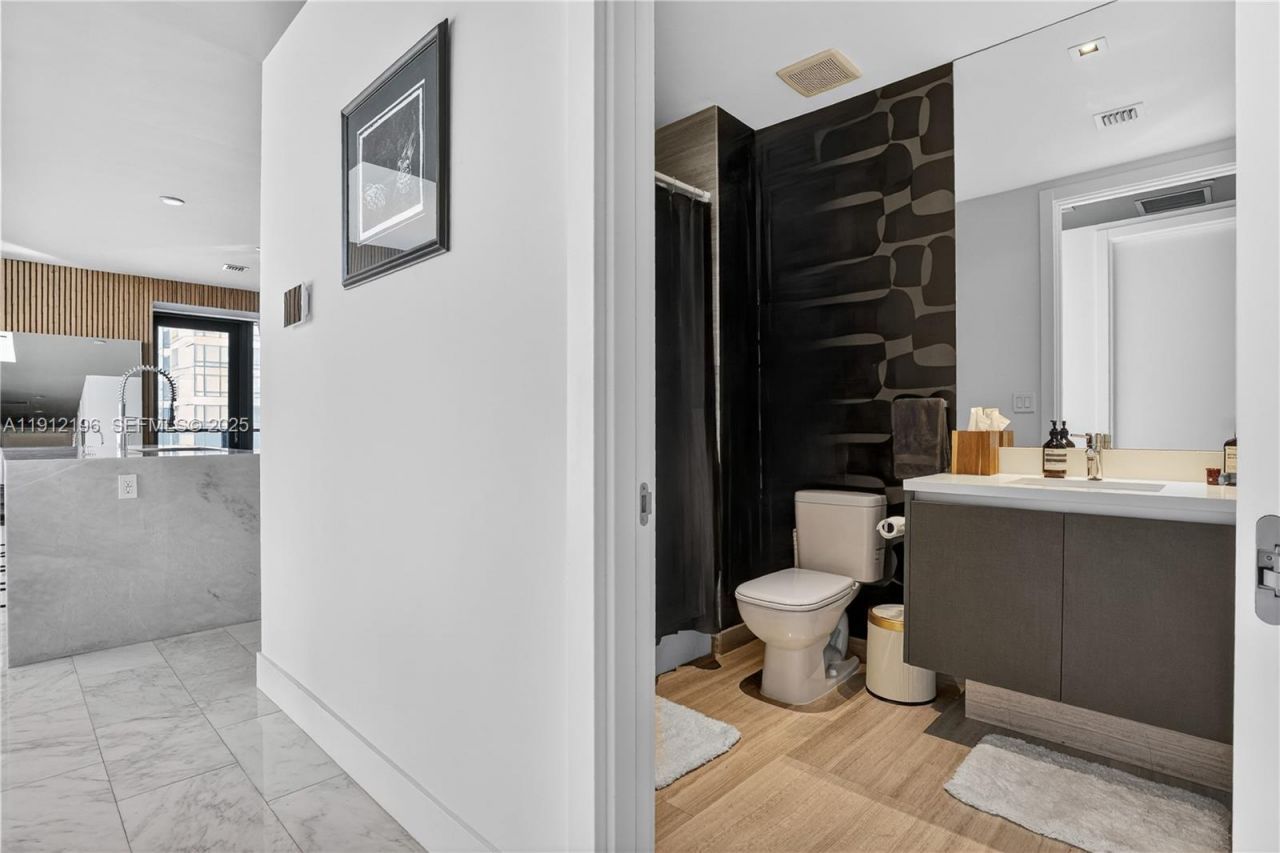 1451 Brickell Ave, Unit 4304, Miami, FL 33131 Photo