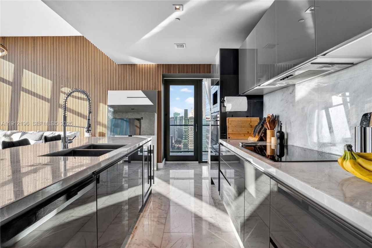 1451 Brickell Ave, Unit 4304, Miami, FL 33131 Photo