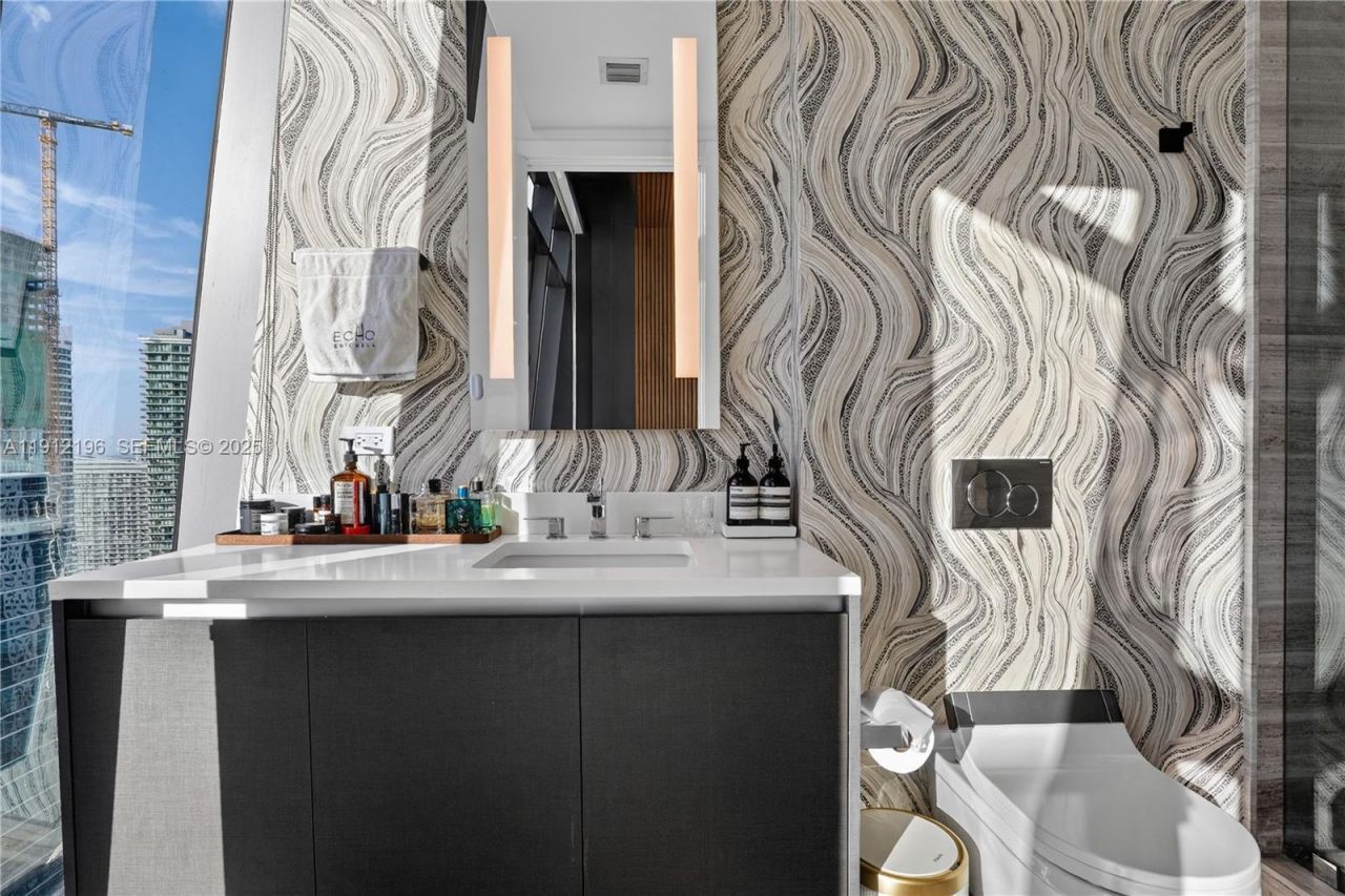 1451 Brickell Ave, Unit 4304, Miami, FL 33131 Photo