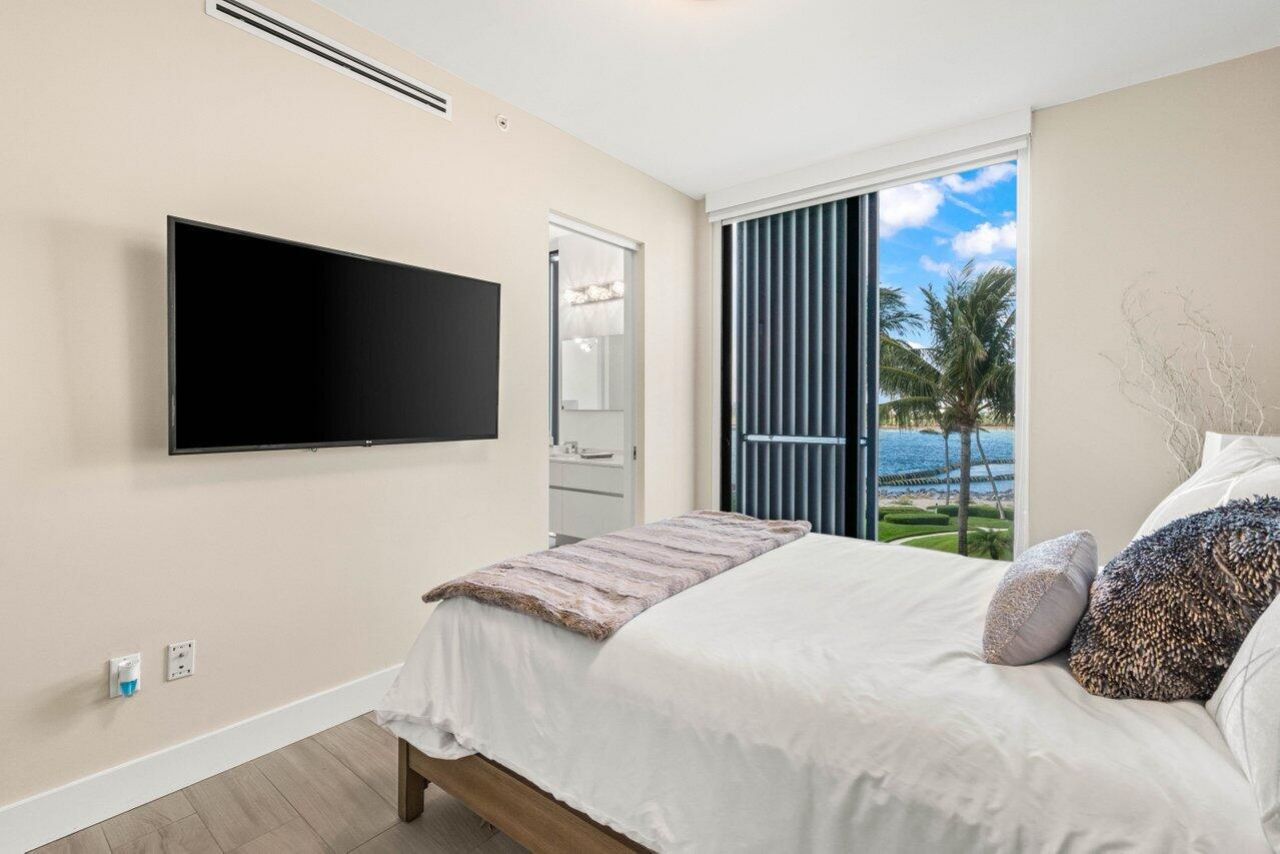 106 Inlet Way, Unit 304, Palm Beach Shores, FL 33404 Photo