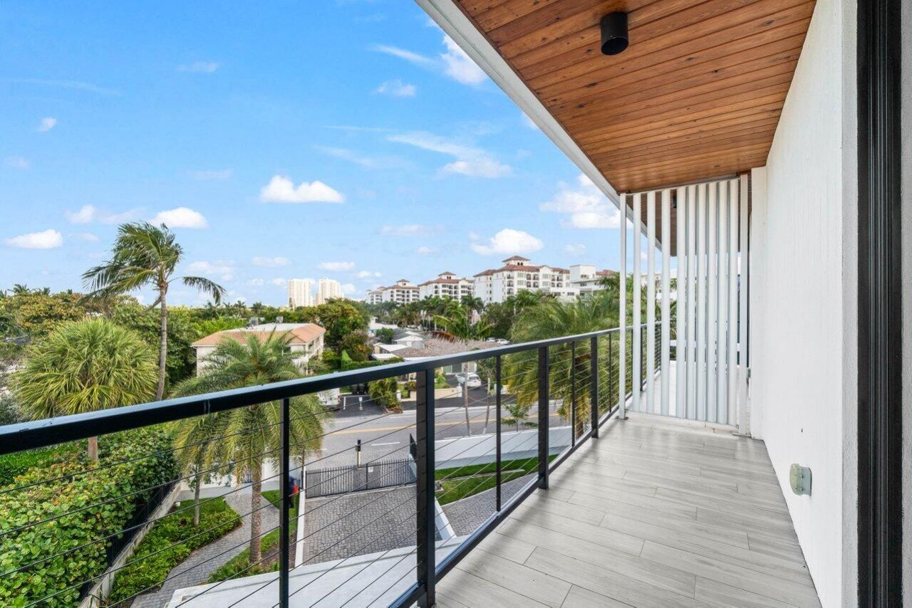 106 Inlet Way, Unit 304, Palm Beach Shores, FL 33404 Photo