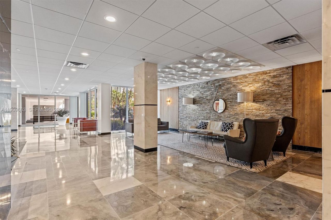 3333 NE 34th St, Unit 914, Fort Lauderdale, FL 33308 Photo