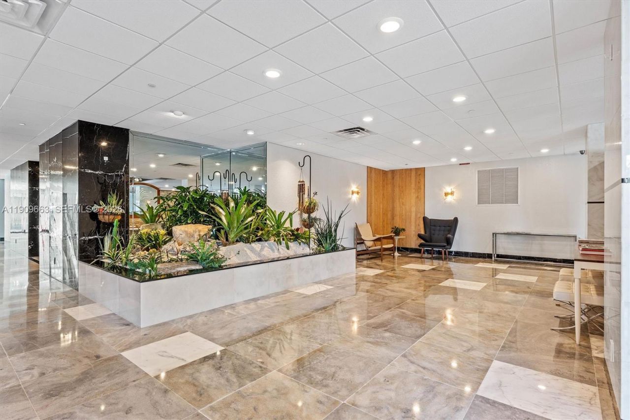 3333 NE 34th St, Unit 914, Fort Lauderdale, FL 33308 Photo