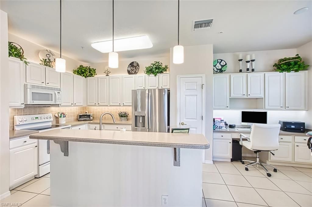 13991 Lake Mahogany Blvd, Unit 2424, Fort Myers, FL 33907 Photo