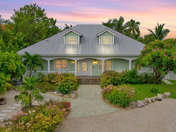 75560 Overseas Highway, ISLAMORADA, FL 33036