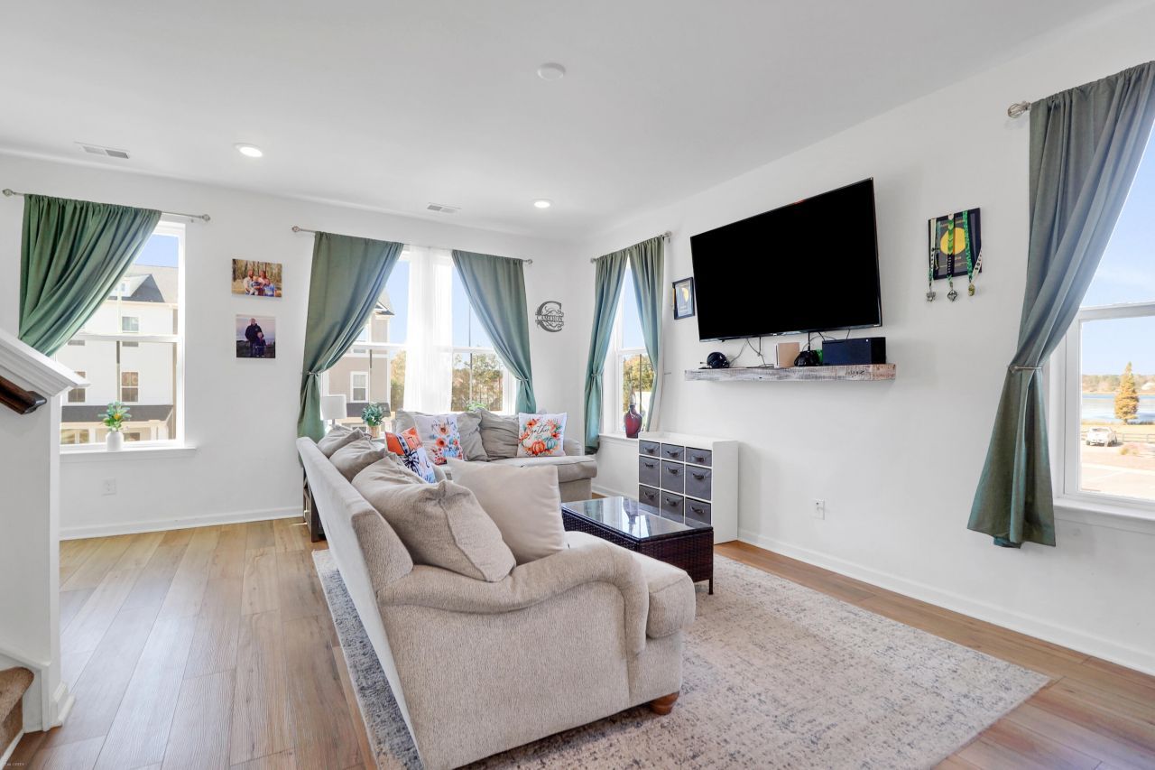 865 Recess Point Dr 25 Drive Photo 14