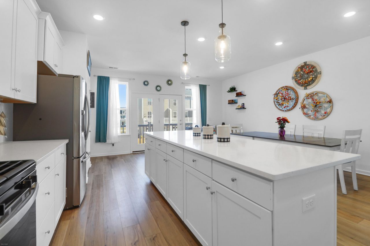 865 Recess Point Dr 25 Drive Photo 8