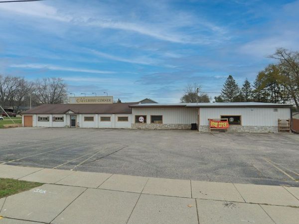 674 W Mullberry St, West Baraboo, WI 53913