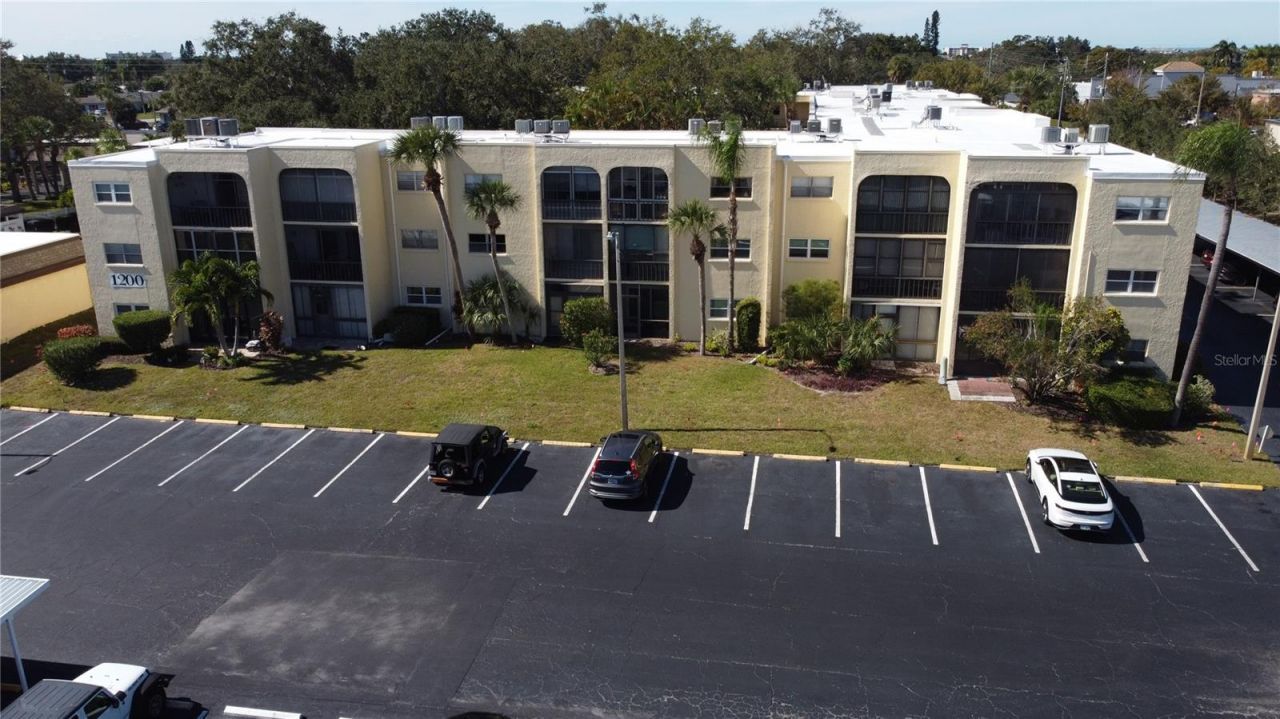 11485 Oakhurst Road, Unit 1200-111, Largo, FL 33774 Main Photo