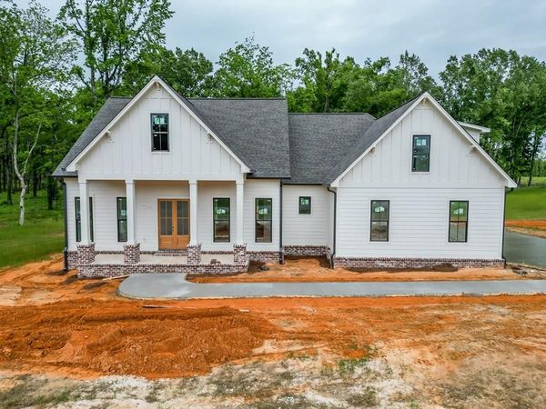 717 Oxford Loop, New Albany, MS 38652