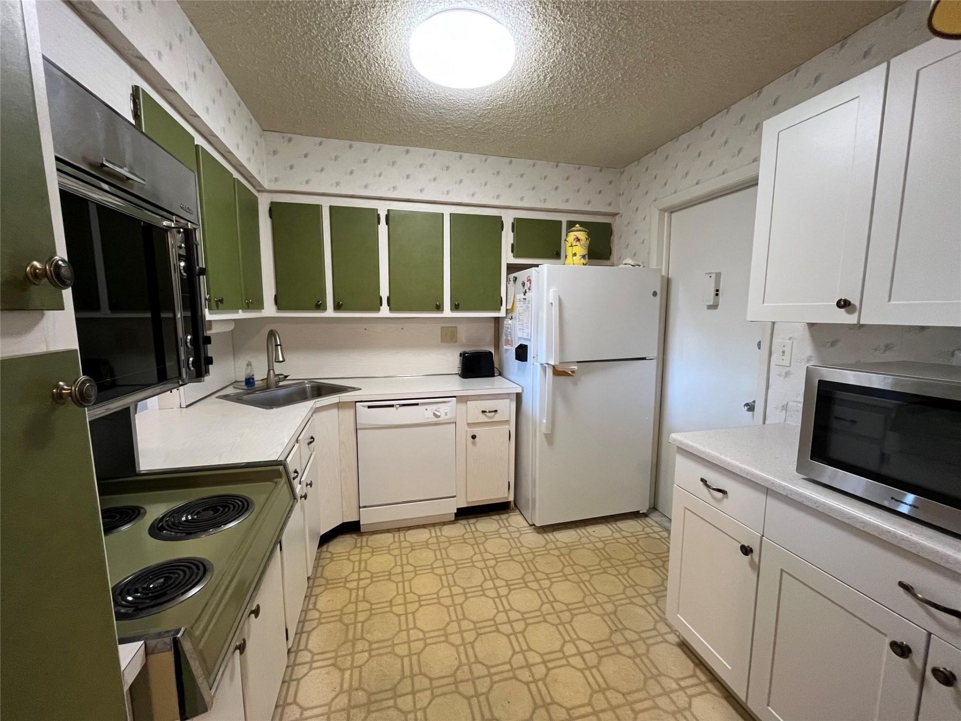 1400 S Ocean Drive, Unit 303, Hollywood, FL 33019 Photo