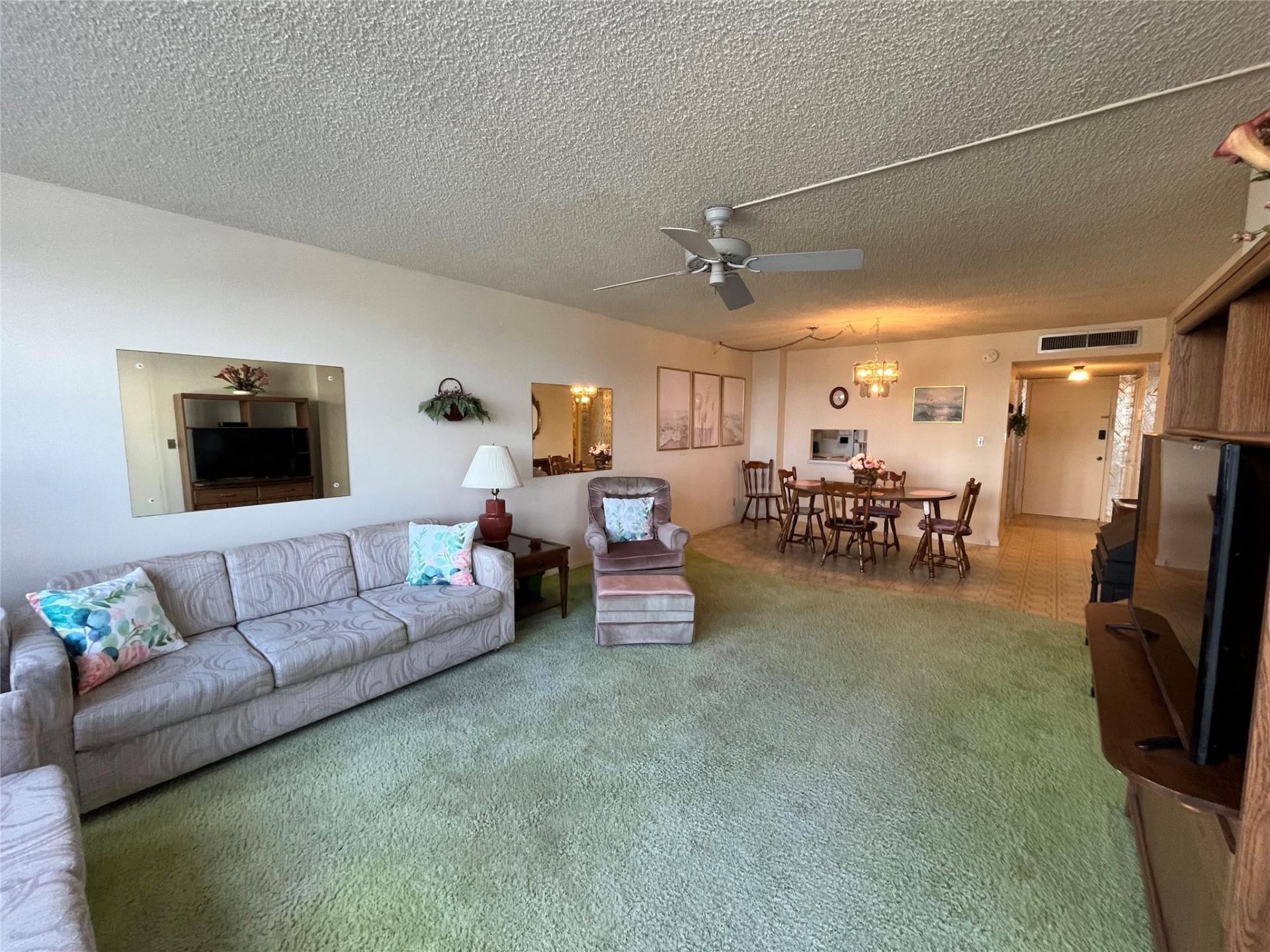 1400 S Ocean Drive, Unit 303, Hollywood, FL 33019 Photo