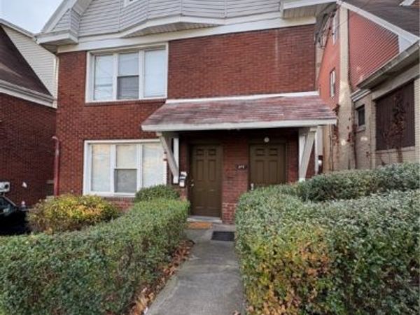 119-121 Giffin Ave, Mount Oliver, PA 15210