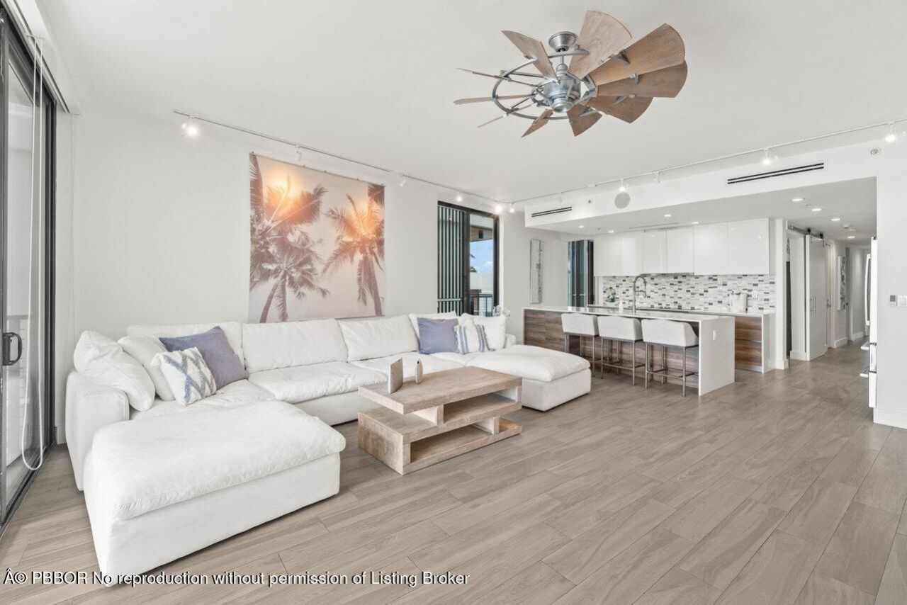 106 Inlet Way, Unit 304, Palm Beach Shores, FL 33404 Photo