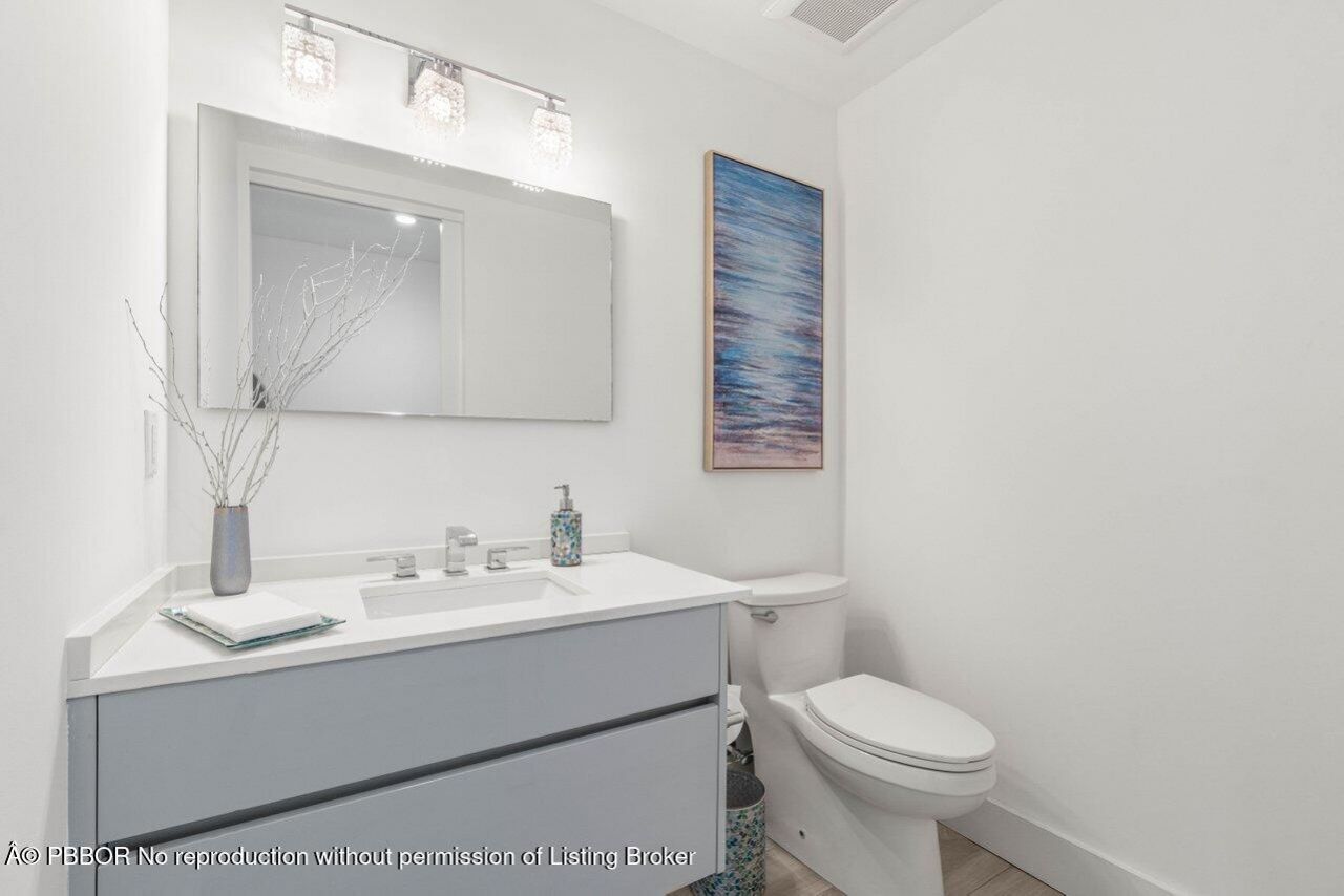 106 Inlet Way, Unit 304, Palm Beach Shores, FL 33404 Photo