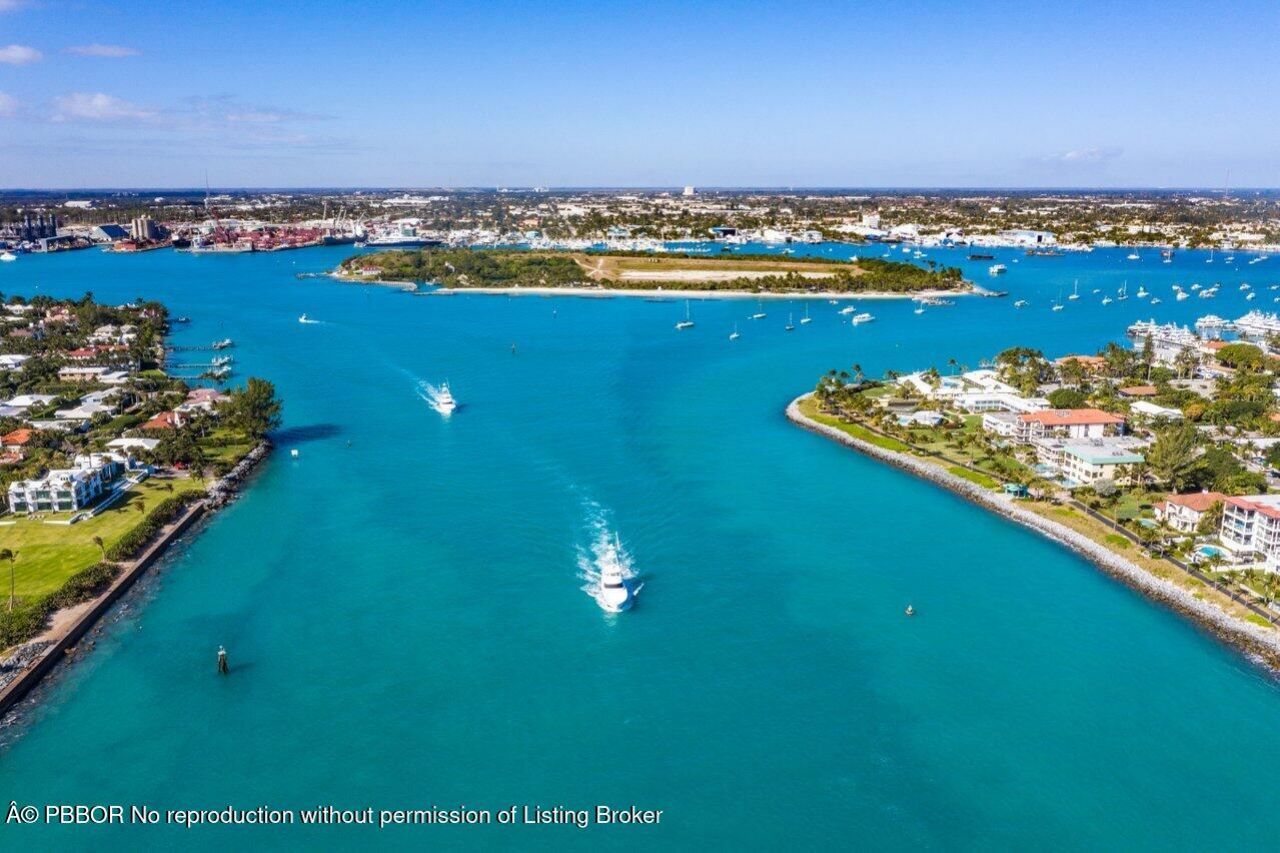 106 Inlet Way, Unit 304, Palm Beach Shores, FL 33404 Photo
