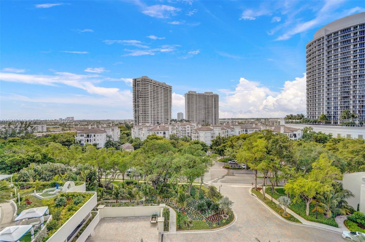 3000 Island Blvd, Unit 903, Aventura, FL 33160 Photo