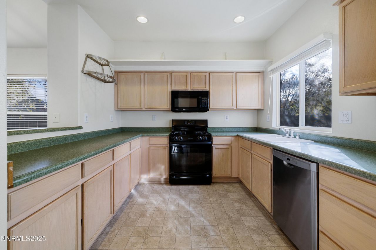 5420 Desert Peach Drive, Sparks, NV 89436 Photo