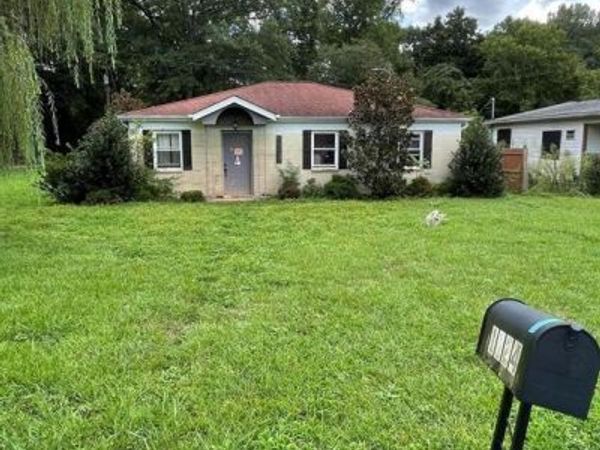 1124 Riverside Drive , Charlotte, NC 28214