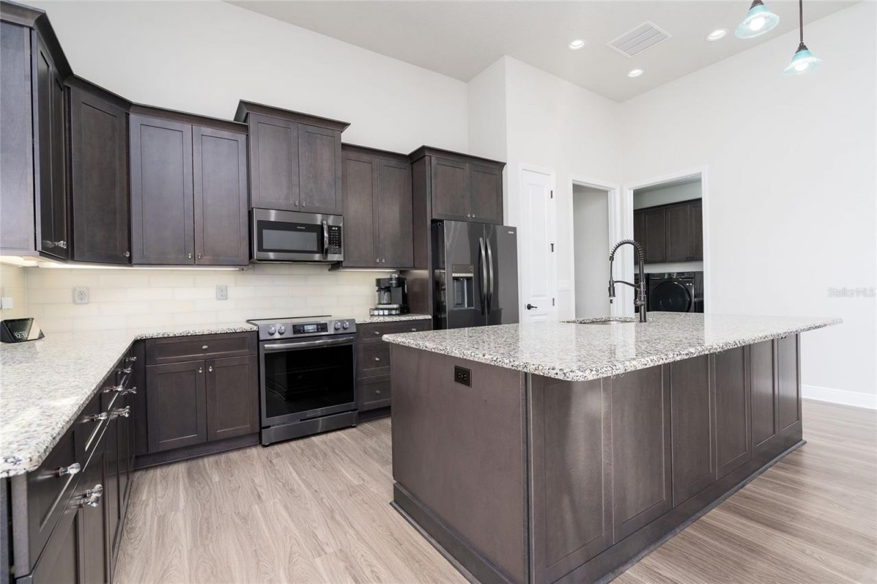 3020 King Palm Drive, New Smyrna Beach, FL 32168 Photo