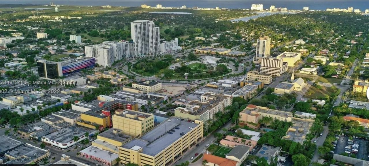 1900 Van Buren St, Unit 507B, Hollywood, FL 33020 Photo