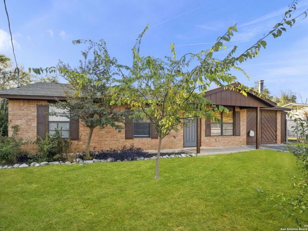 127 Harless, Center Point, TX 78010