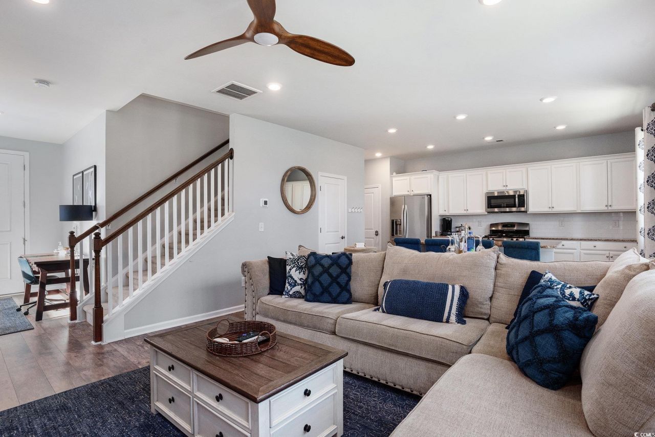 4754 Cloisters Ln. Photo 7