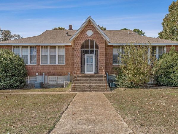 517 Paragould Drive, Jonesboro, AR 72450