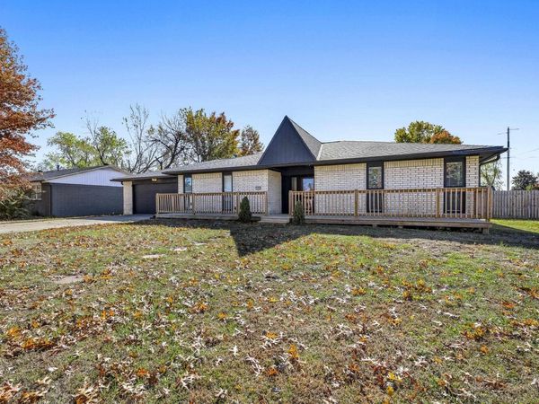 1408 W Callahan Drive, Rogers, AR 72758