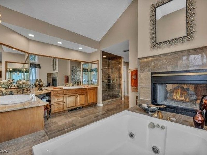 4670 Figgie Drive, Willoughby, OH 44094 Photo 23