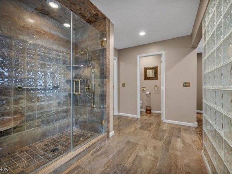 4670 Figgie Drive, Willoughby, OH 44094 Photo 24