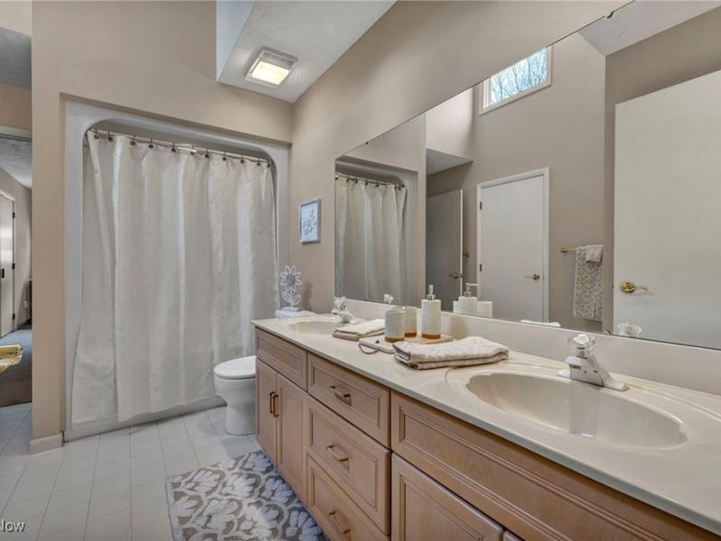 4670 Figgie Drive, Willoughby, OH 44094 Photo 25