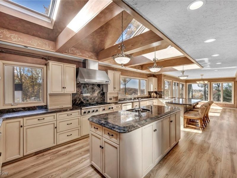 4670 Figgie Drive, Willoughby, OH 44094 Photo 31