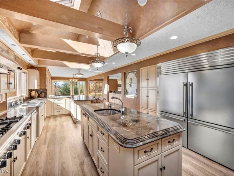 4670 Figgie Drive, Willoughby, OH 44094 Photo 32