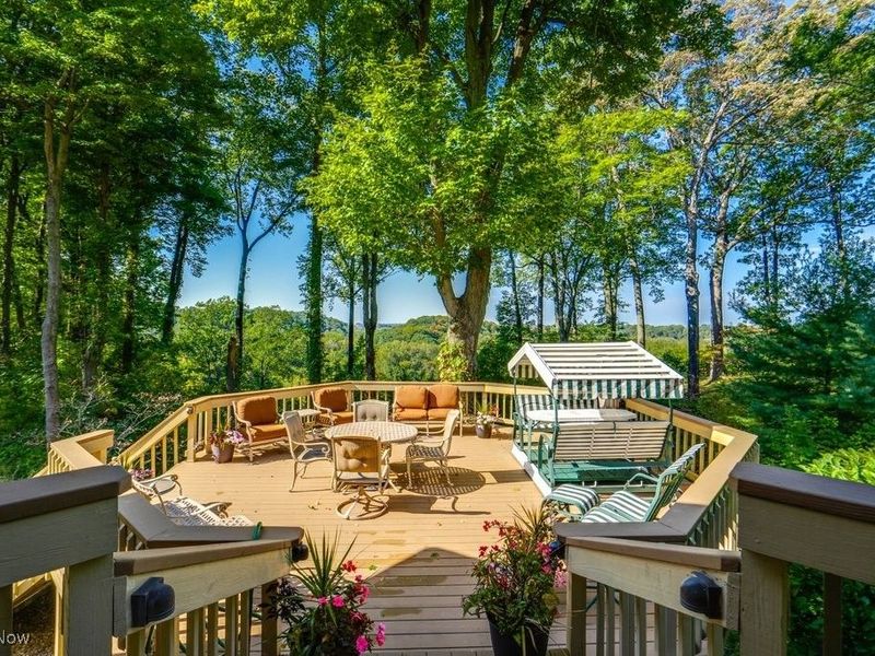 4670 Figgie Drive, Willoughby, OH 44094 Photo 4