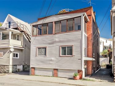 1975 E 124th Place, Cleveland, OH 44106