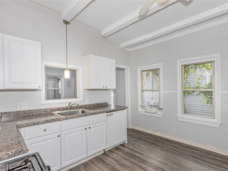 1975 E 124th Place, Cleveland, OH 44106 Photo 13