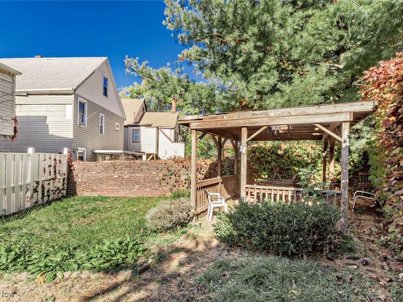 1975 E 124th Place, Cleveland, OH 44106 Photo 27