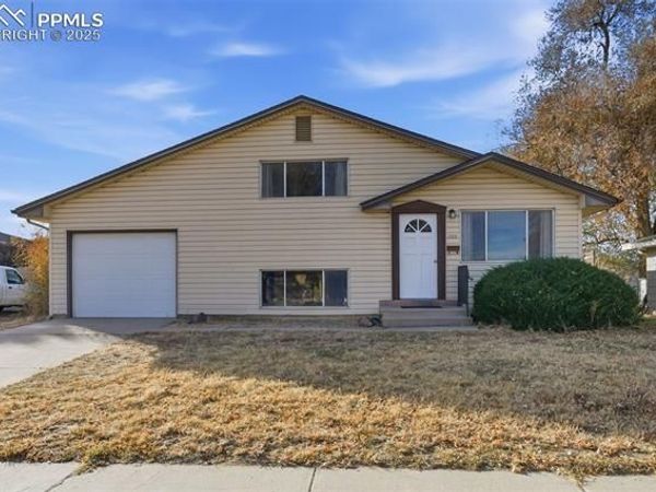 1522 Auburn Drive, Colorado Springs, CO 80909