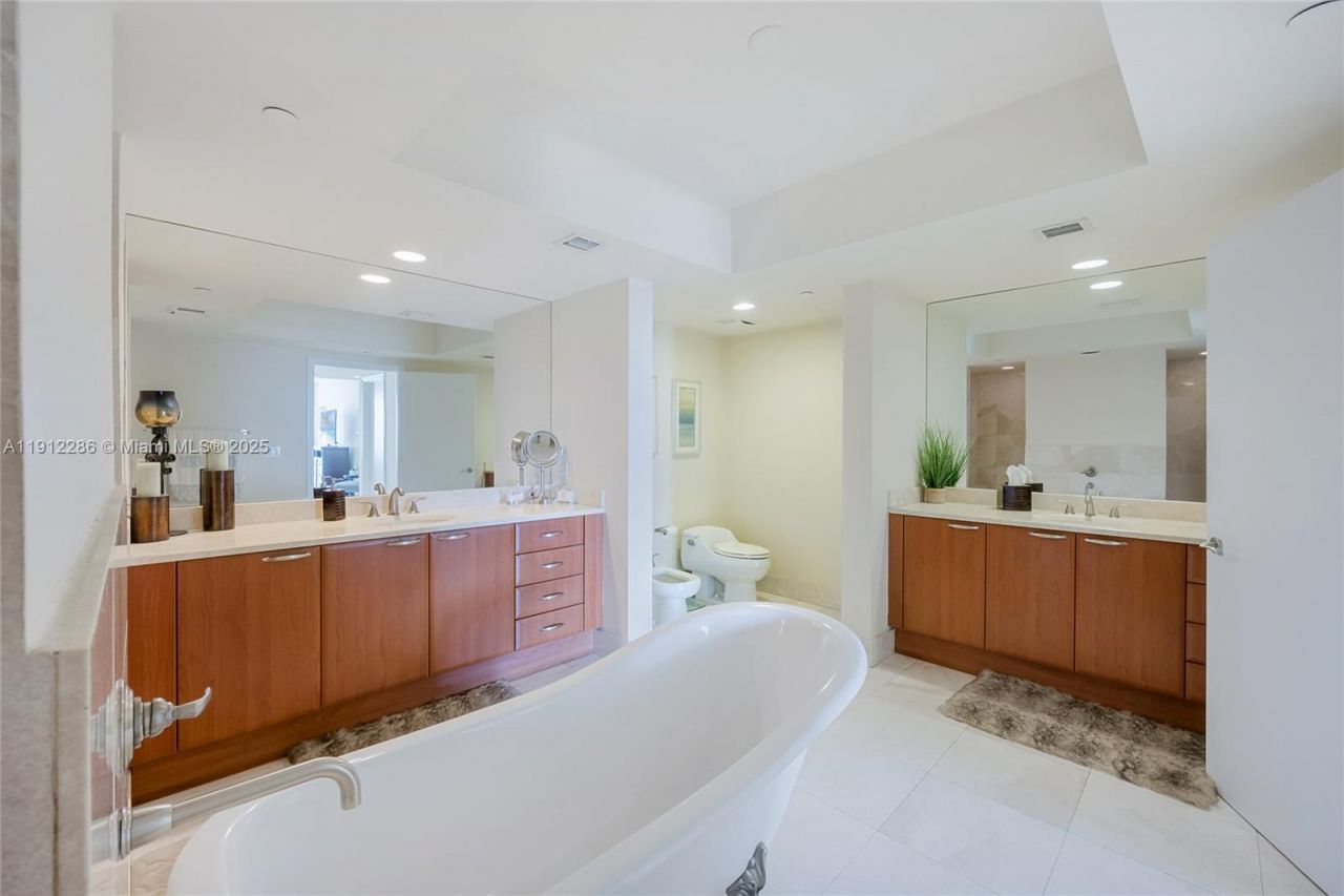 3301 NE 183rd St, Unit 1607, Aventura, FL 33160 Photo