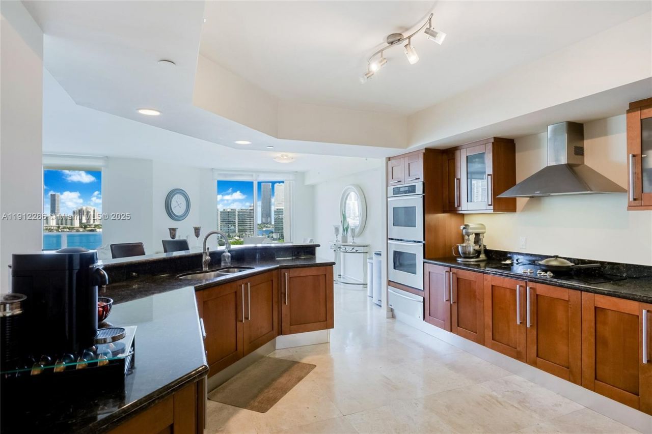 3301 NE 183rd St, Unit 1607, Aventura, FL 33160 Photo