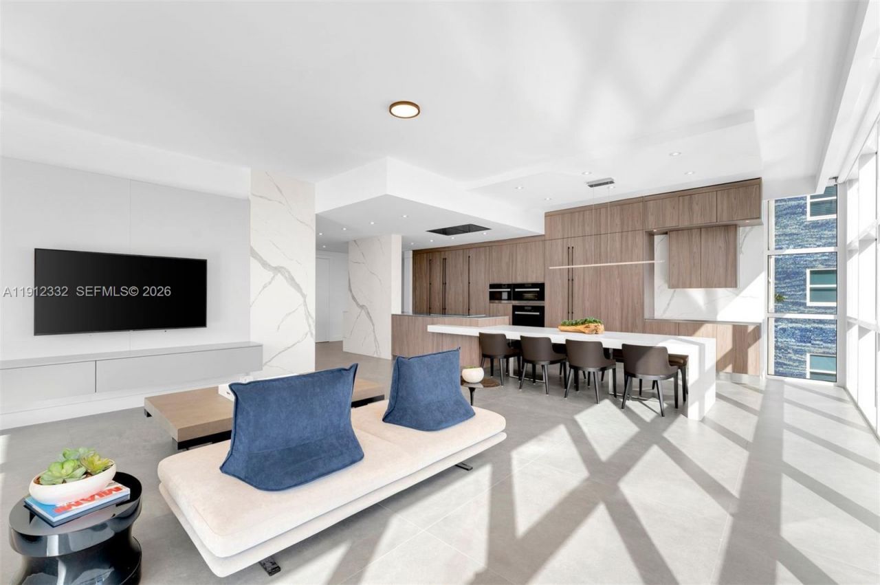 6103 Aqua Ave, Unit 504, Miami Beach, FL 33141 Photo