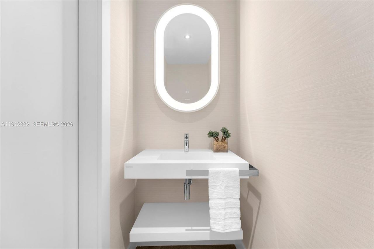 6103 Aqua Ave, Unit 504, Miami Beach, FL 33141 Photo