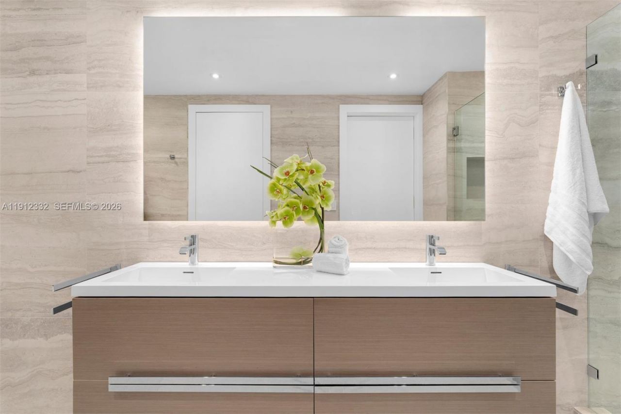 6103 Aqua Ave, Unit 504, Miami Beach, FL 33141 Photo