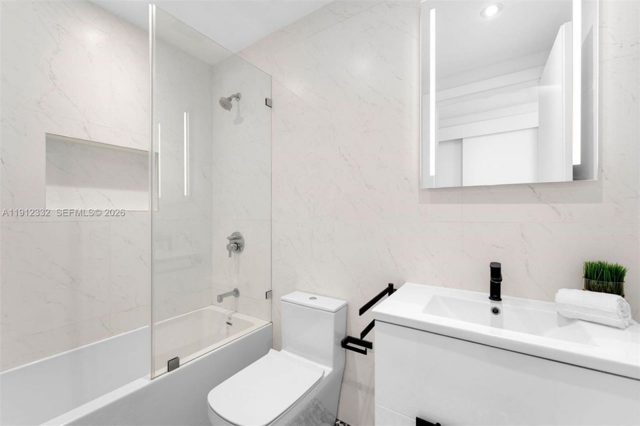 6103 Aqua Ave, Unit 504, Miami Beach, FL 33141 Photo